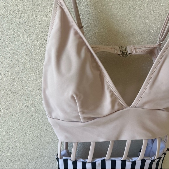 Cupshe Afternoon Sunshine Strappy High Waisted Backless One-Piece Swimsuit Sz M - Picture 2 of 5